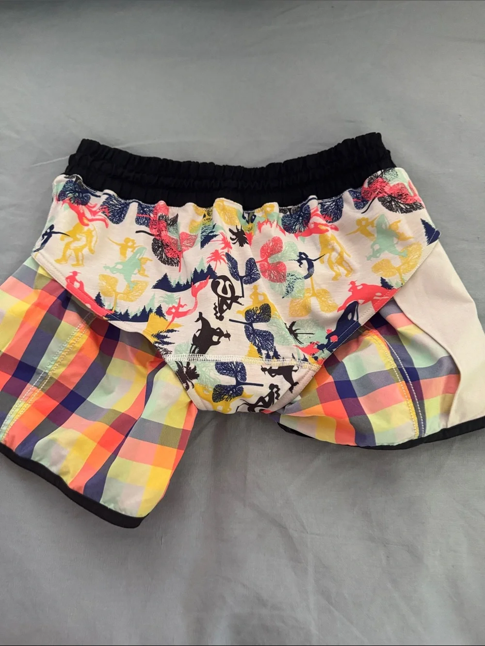 lululemon Neon Plaid Tracker 5 sho Athletic Shorts with liner 4” inseam - Picture 4 of 6